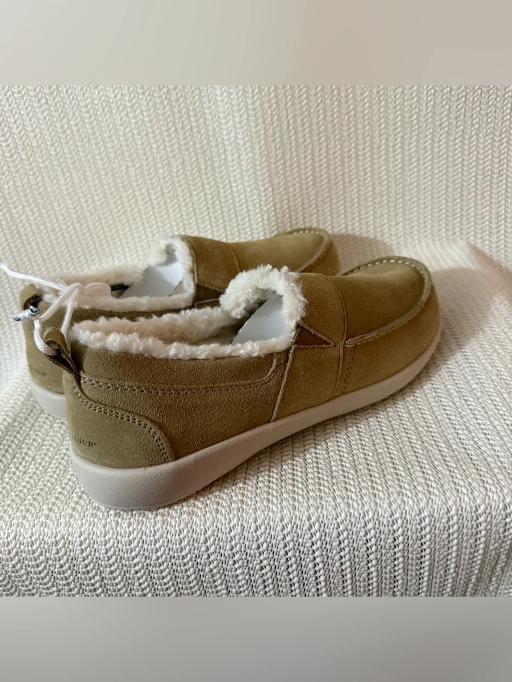Revitalign Rio Cozy Women’s Slip On Shoes Almond Suede Faux Fur Size 8 NWT